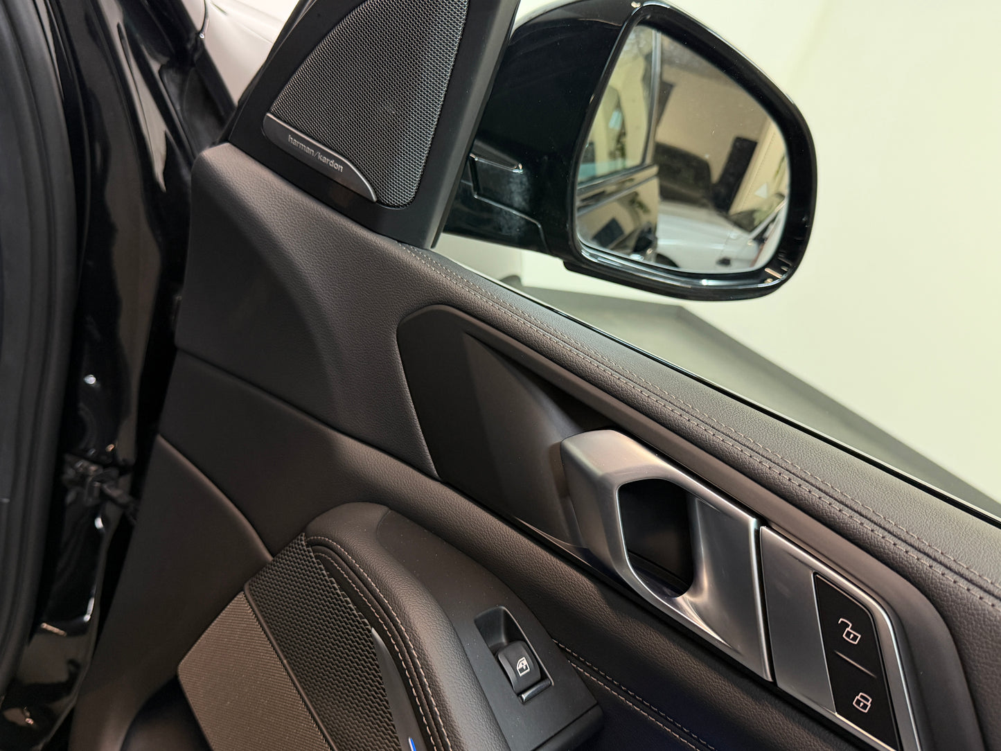 BMW X5 45e M-Sport Package Plug-in Hybrid Black