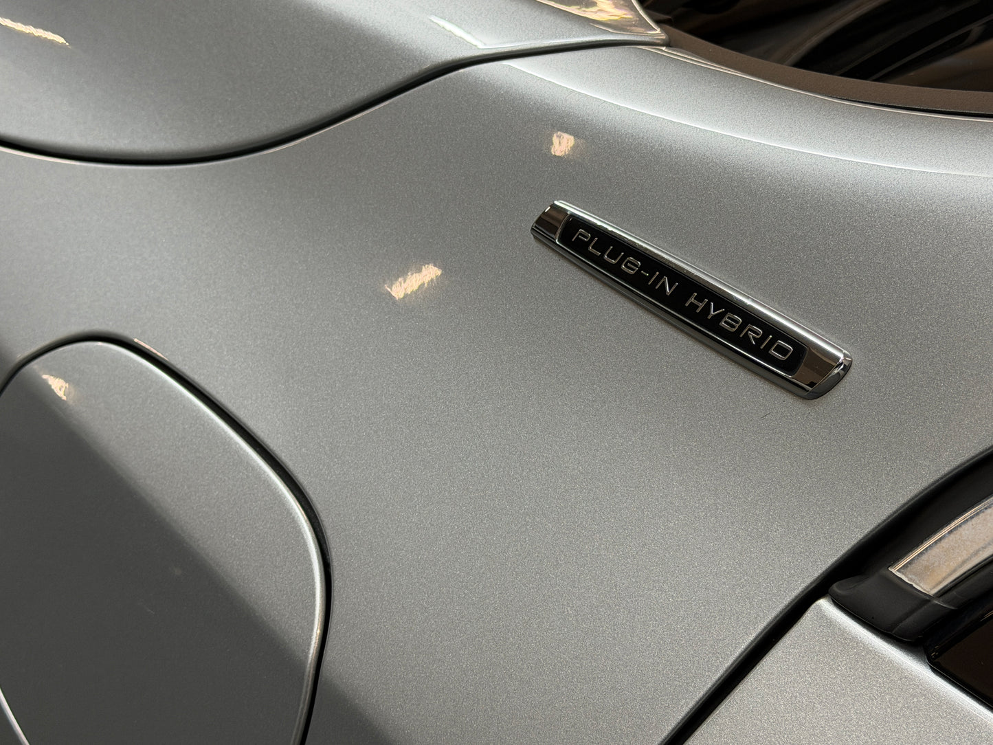 Volvo V60 2.4 D6 Plug-in Hybrid Summum