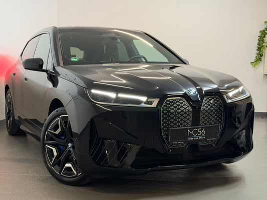 BMW iX 40 x-Drive M-Sport Package Black Soft Close