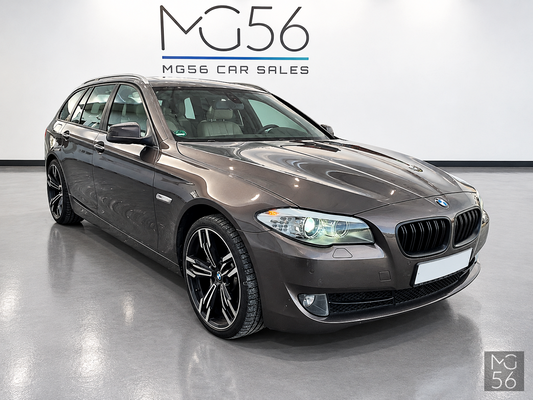 BMW 530i Touring F11 Rear Entertainment Havanna - BMW