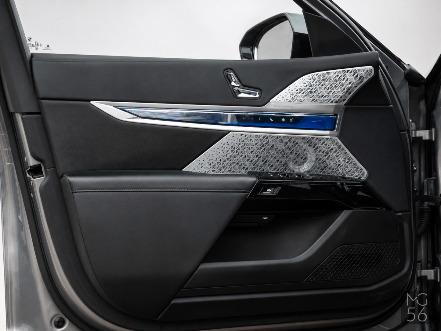BMW i7 xDrive60 G70 400 kW M Sport Executive Lounge Bowers & Wilkins Diamond Surround Sound System 4s Oxide Grey II