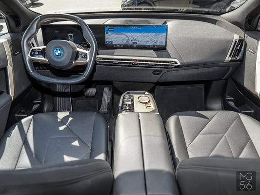 BMW iX 40 x-Drive M-Sport Package Mineralweiss Soft Close BMW
