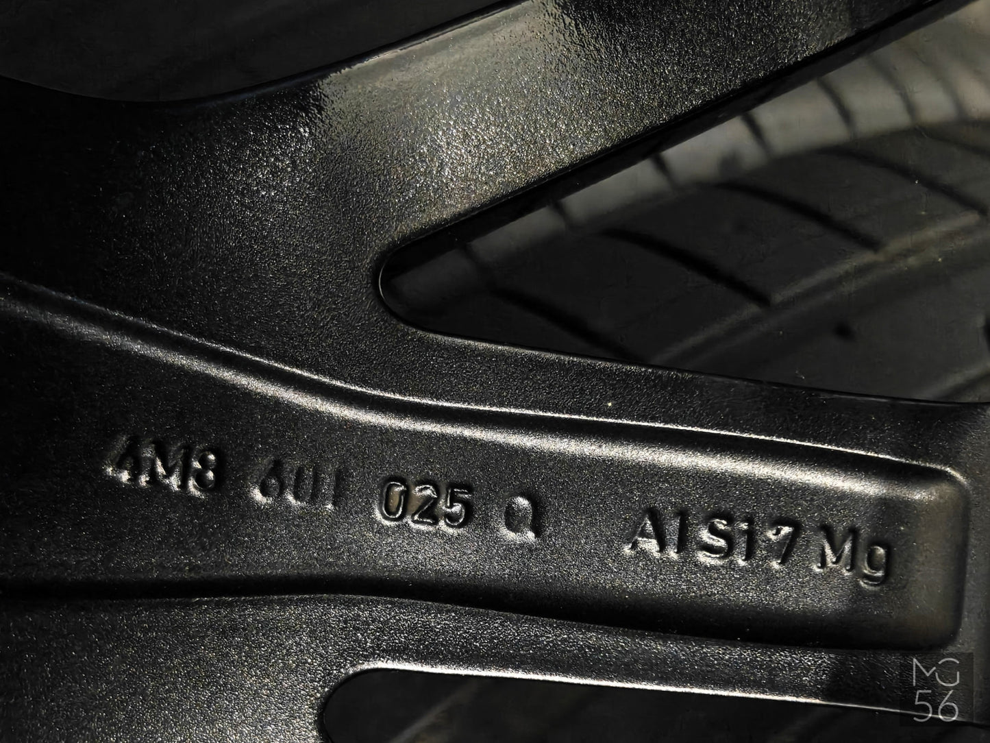 22’’ OEM Audi Q8 SQ8 RSQ8 - R22