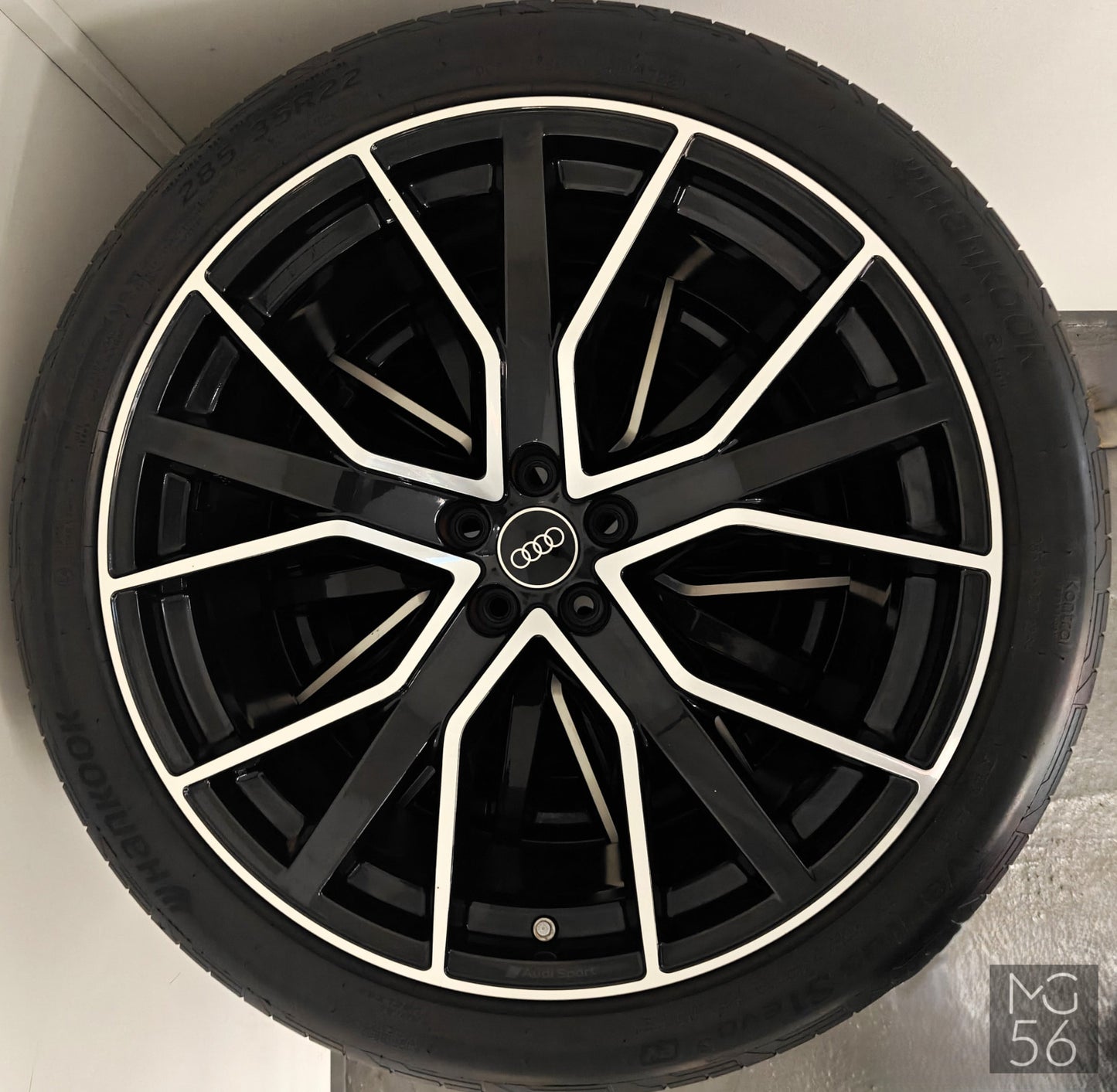 22’’ OEM Audi Q8 SQ8 RSQ8 - R22