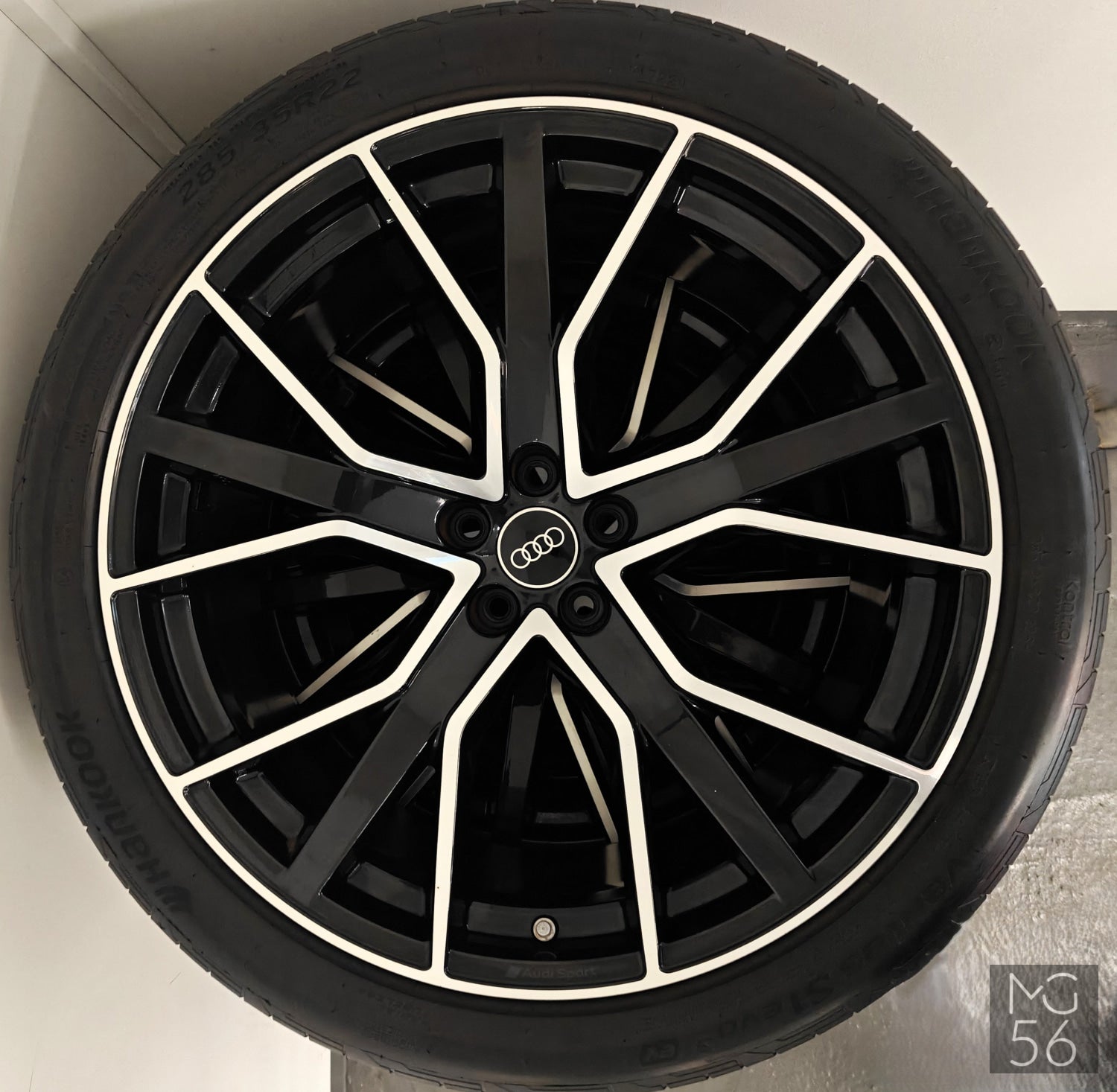 22’’ OEM Audi Q8 SQ8 RSQ8 - R22