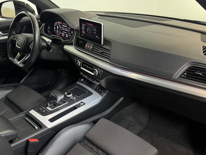 Audi Q5 50 TFSI E-Tron S-Line Quattro S-tronic Black