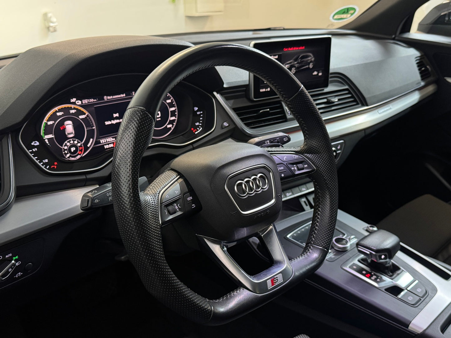 Audi Q5 50 TFSI E-Tron S-Line Quattro S-tronic Black