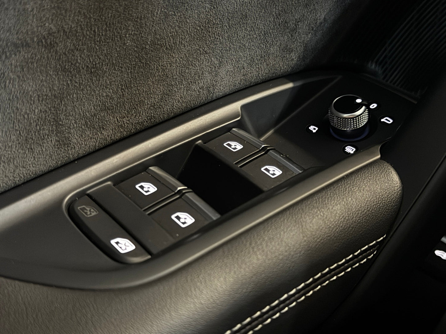 Audi Q5 55 TFSI E-Tron Quattro 2021 S-tronic Navarrablau