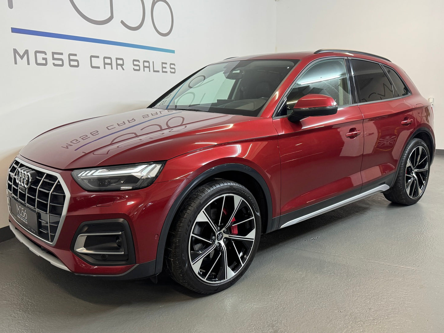 Audi Q5 50 TFSI E-Tron Facelift Quattro Matador Red Metallic