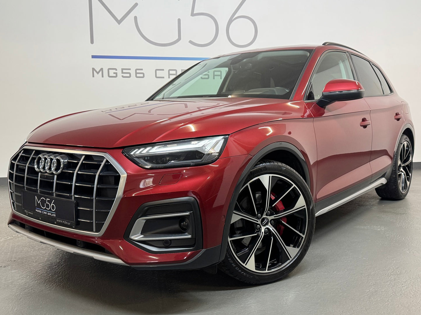 Audi Q5 50 TFSI E-Tron Facelift Quattro Matador Red Metallic