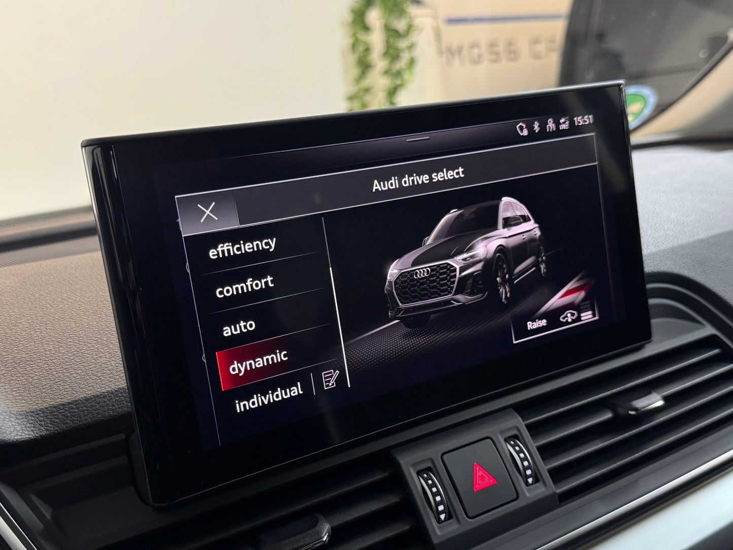 Audi Q5 50 TFSI E-Tron Facelift Quattro Matador Red Metallic