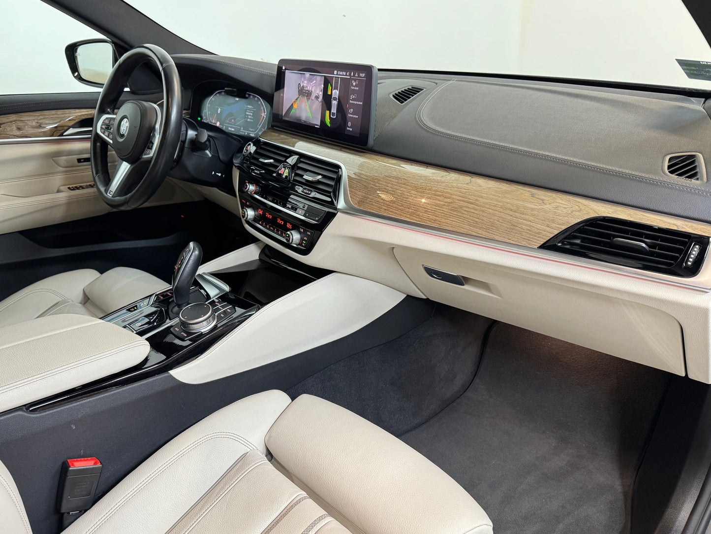 BMW 620D Gran Turismo M-Sport Package MHEV