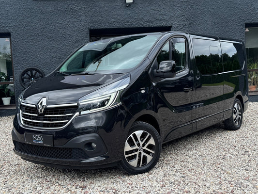 Renualt Trafic L2 8 seats