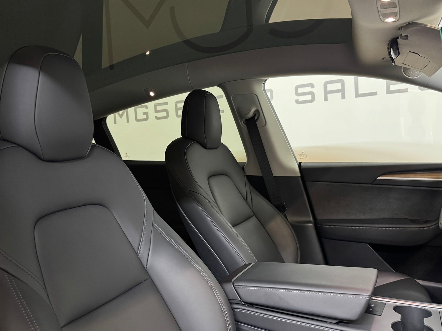 Tesla Model Y Long Range Dual AWD