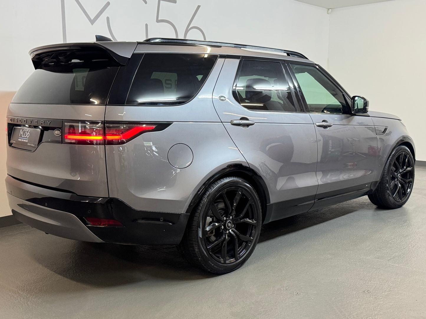 Land Rover Discovery 5 3.0D AWD Drive Select R-Dynamic