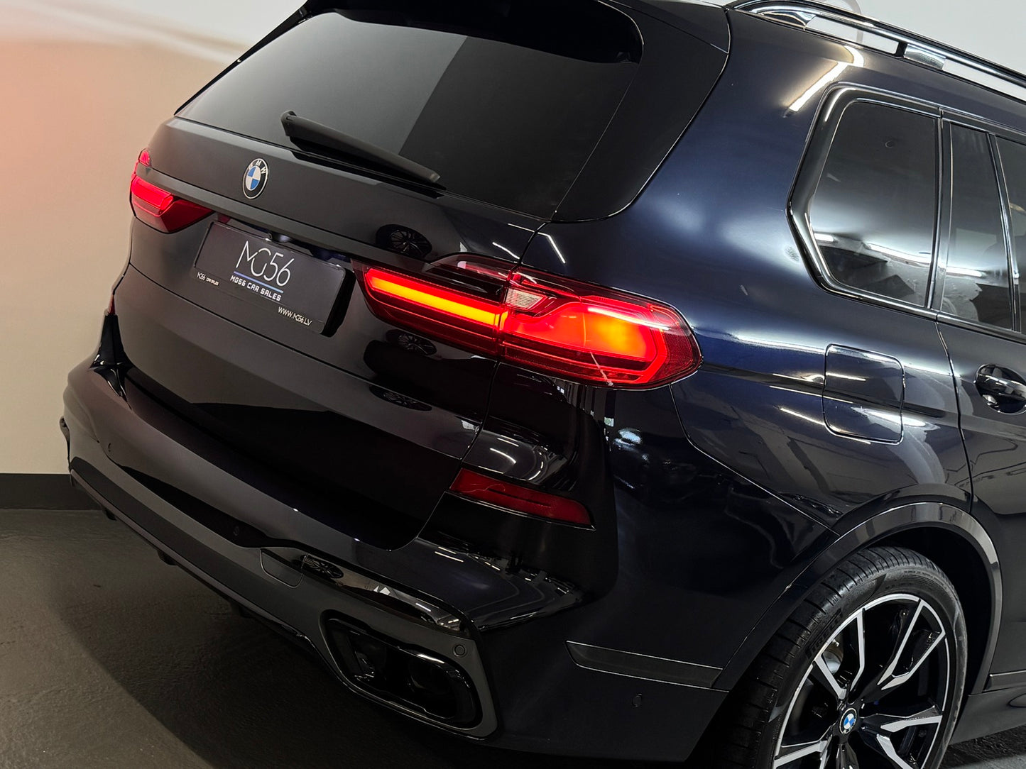 BMW X7 M-Sport Package 4.0i x-Drive