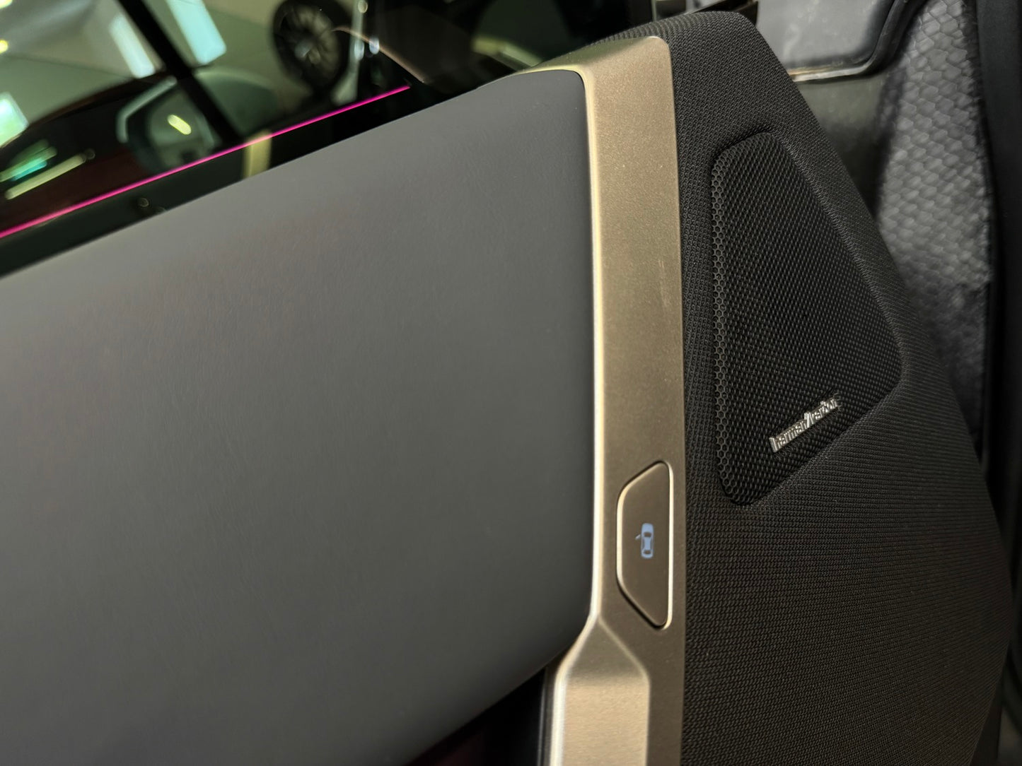 BMW iX 50 M-Sport Package x-Drive