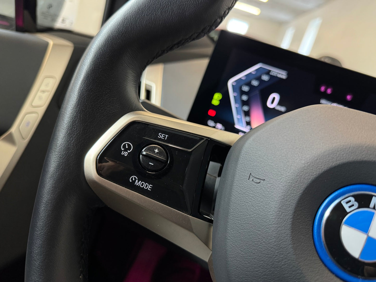 BMW iX 50 M-Sport Package x-Drive