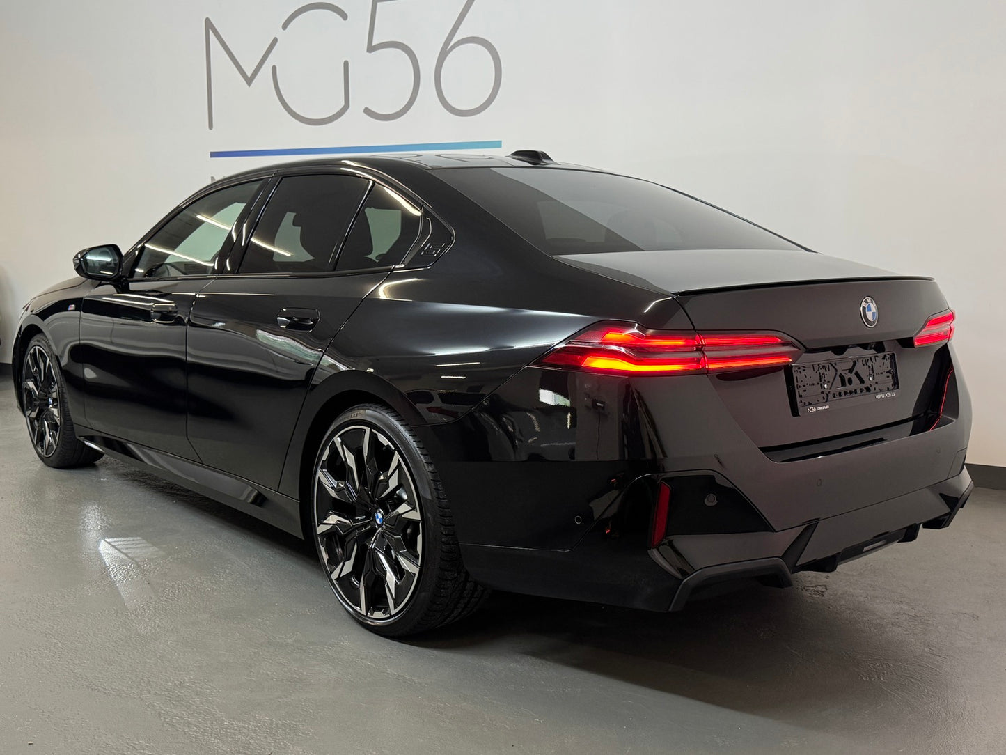 BMW 520i MHEV M-Sport Package Pro