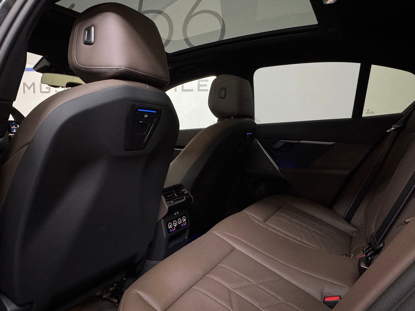 BMW 520i MHEV M-Sport Package Pro