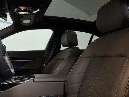 BMW 520i MHEV M-Sport Package Pro