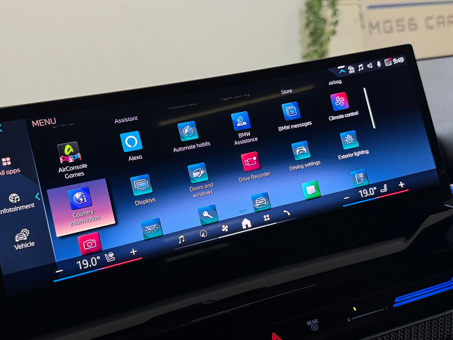 BMW 520i MHEV M-Sport Package Pro