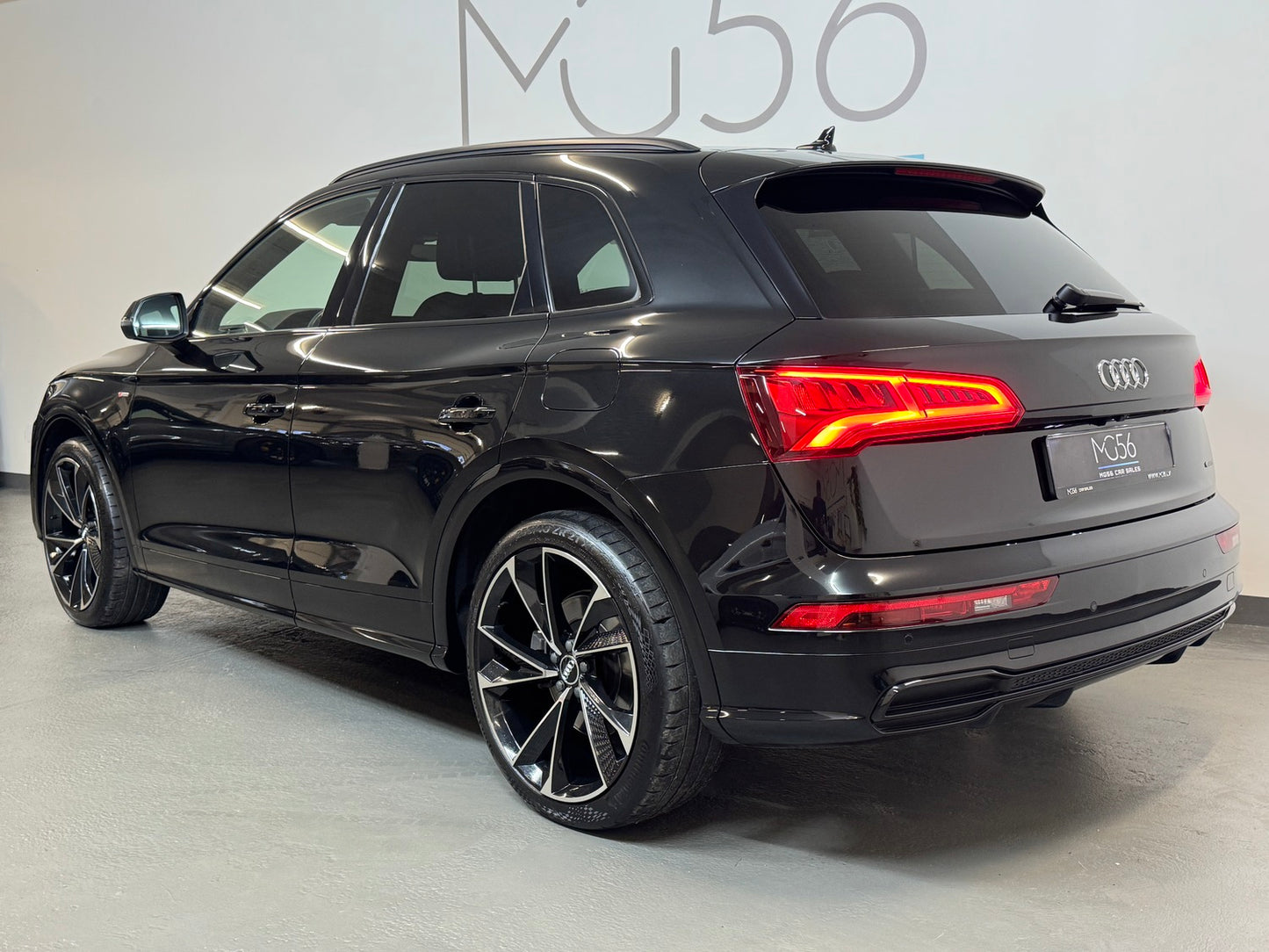 Audi Q5 50 TFSI E-Tron S-Line Quattro S-tronic Black