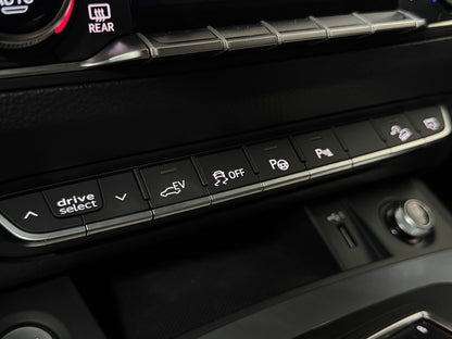 Audi Q5 50 TFSI E-Tron S-Line Awd Plug-in Hybrid