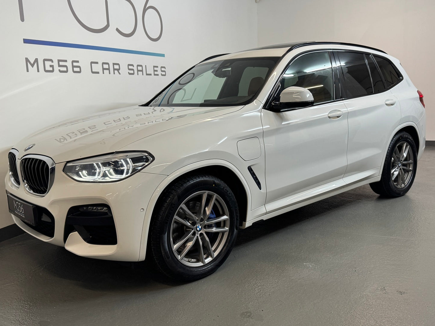 BMW X3 x-Drive30e M-Sport Package Plug-in Hybrid M-Sport Seats