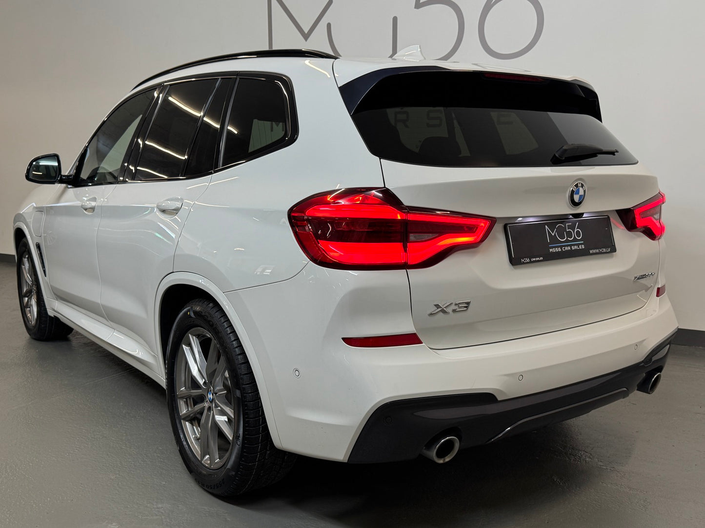 BMW X3 x-Drive30e M-Sport Package Plug-in Hybrid M-Sport Seats