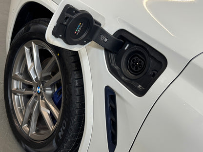 BMW X3 x-Drive30e M-Sport Package Plug-in Hybrid M-Sport Seats