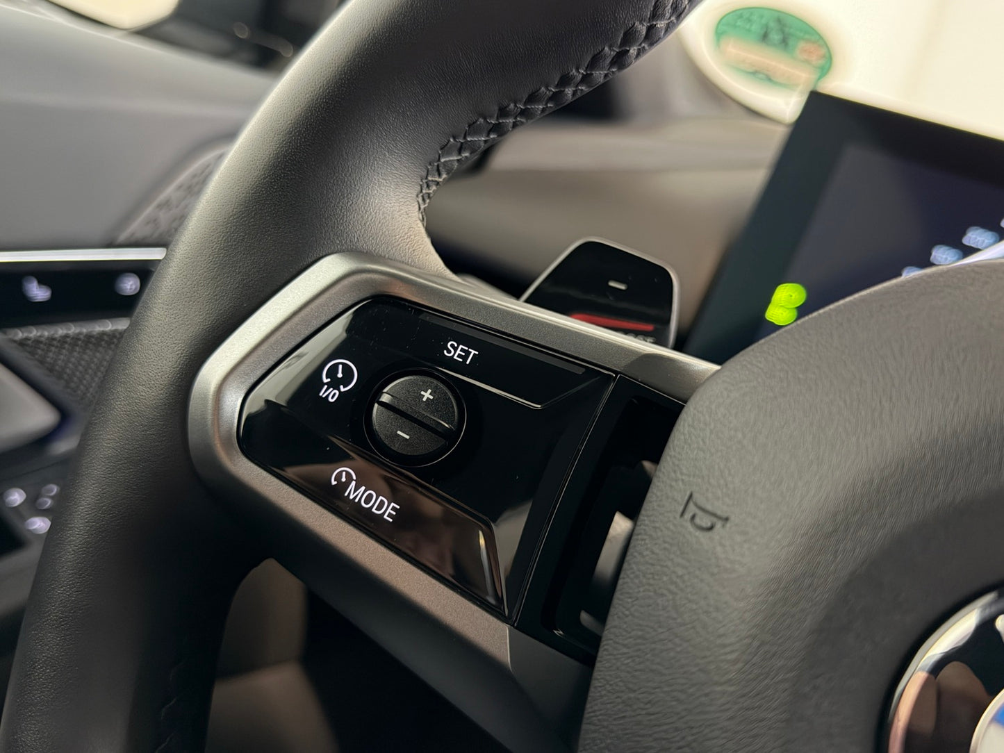 BMW G60 520i MHEV 218hp M-Sport Package Pro Black