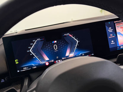 BMW G60 520i MHEV 218hp M-Sport Package Pro Black