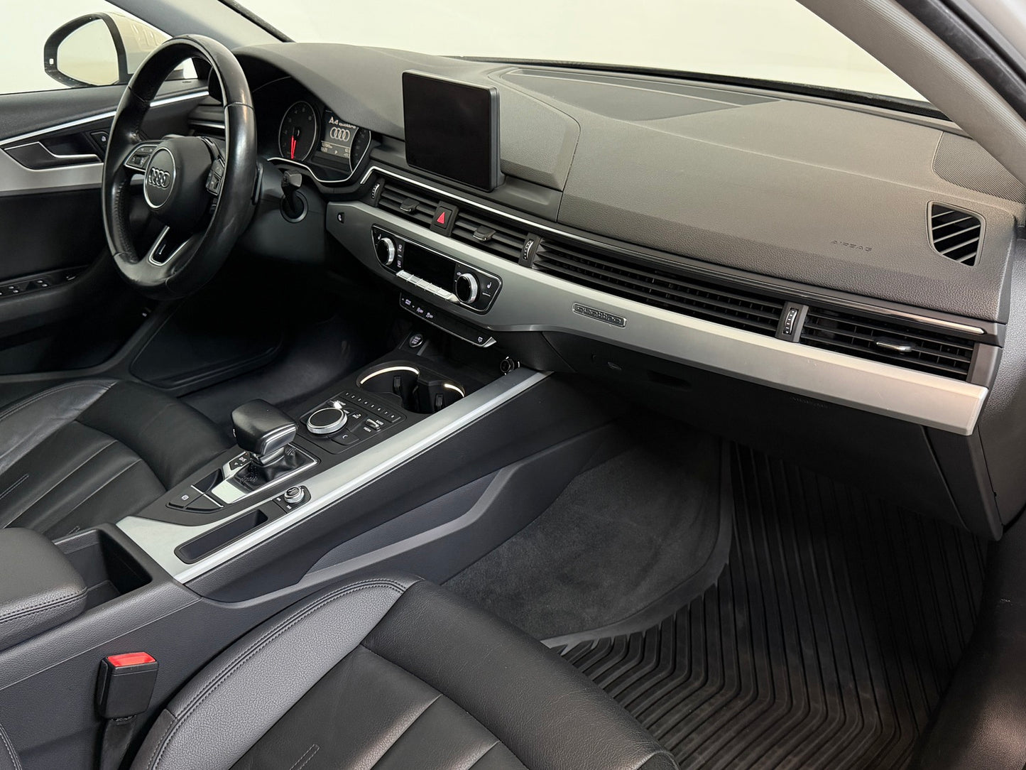 Audi A4 Limousine Quattro 2.0 TFSI 252hp