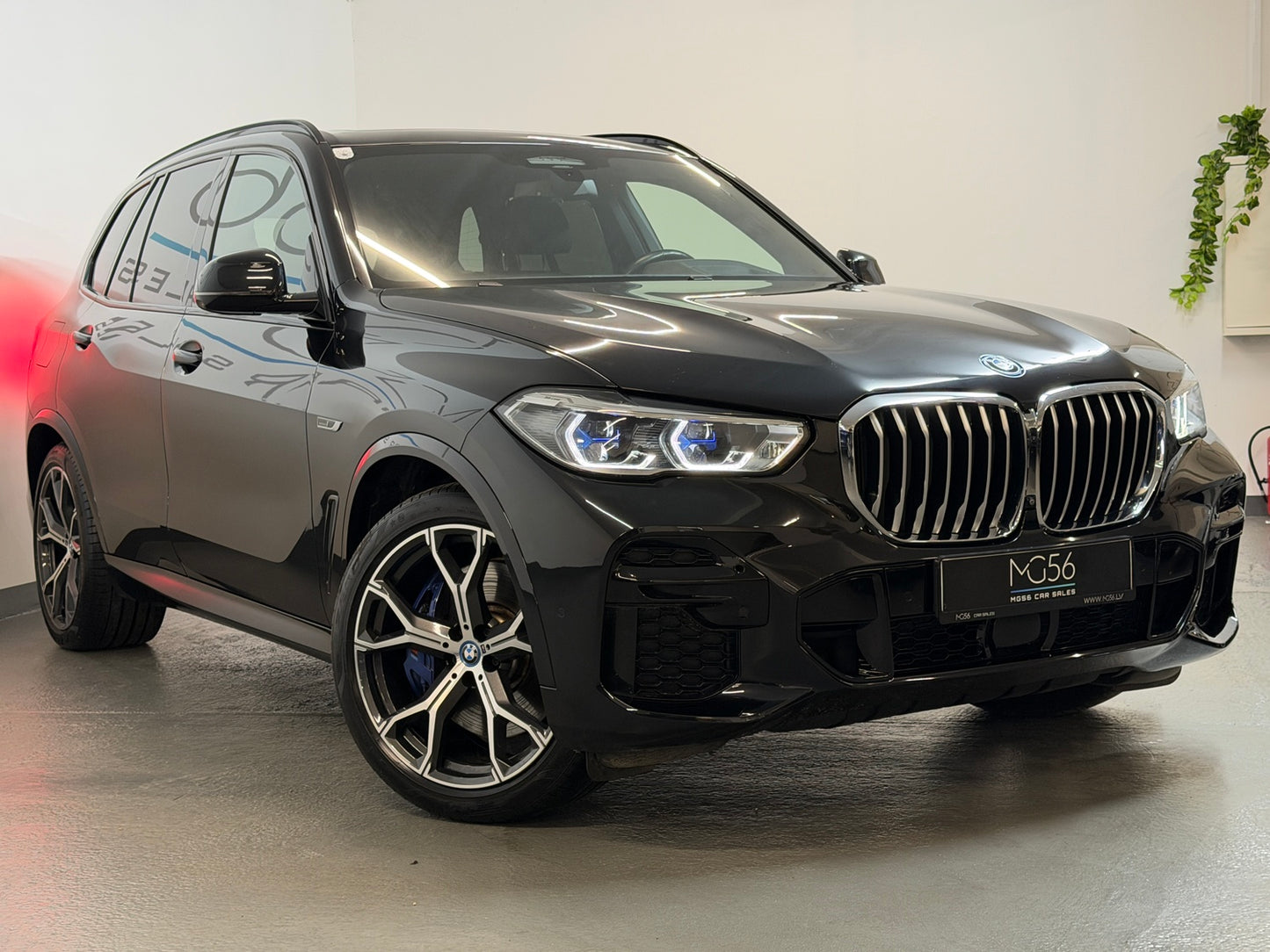 BMW X5 45e M-Sport Package Plug-in Hybrid Sky Lounge