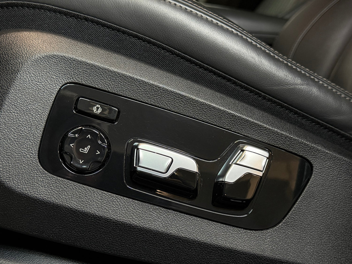 BMW X5 45e M-Sport Package Plug-in Hybrid Sky Lounge