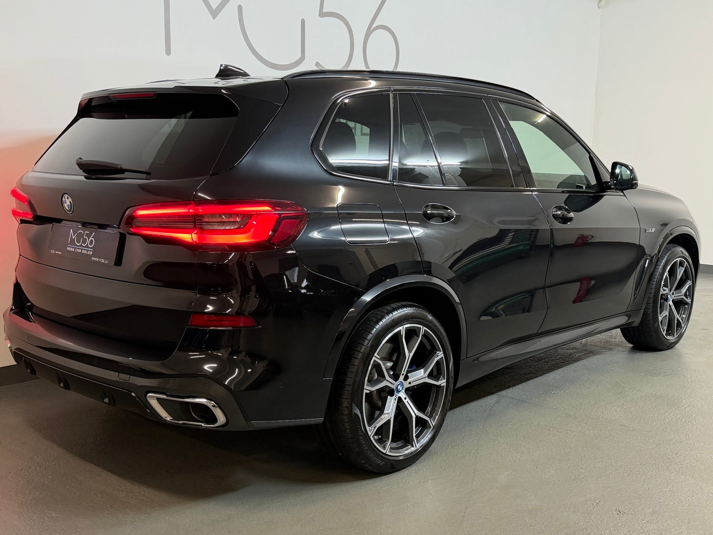 BMW X5 45e M-Sport Package Plug-in Hybrid Sky Lounge