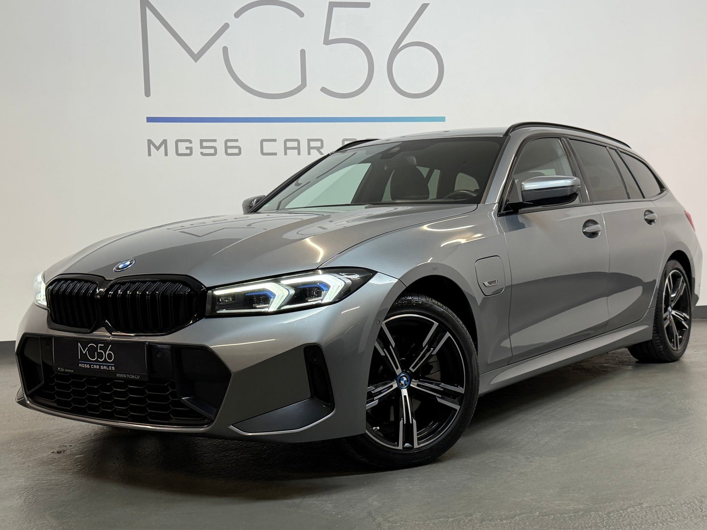 BMW 330E Touring x-Drive M-Sport Package Facelift