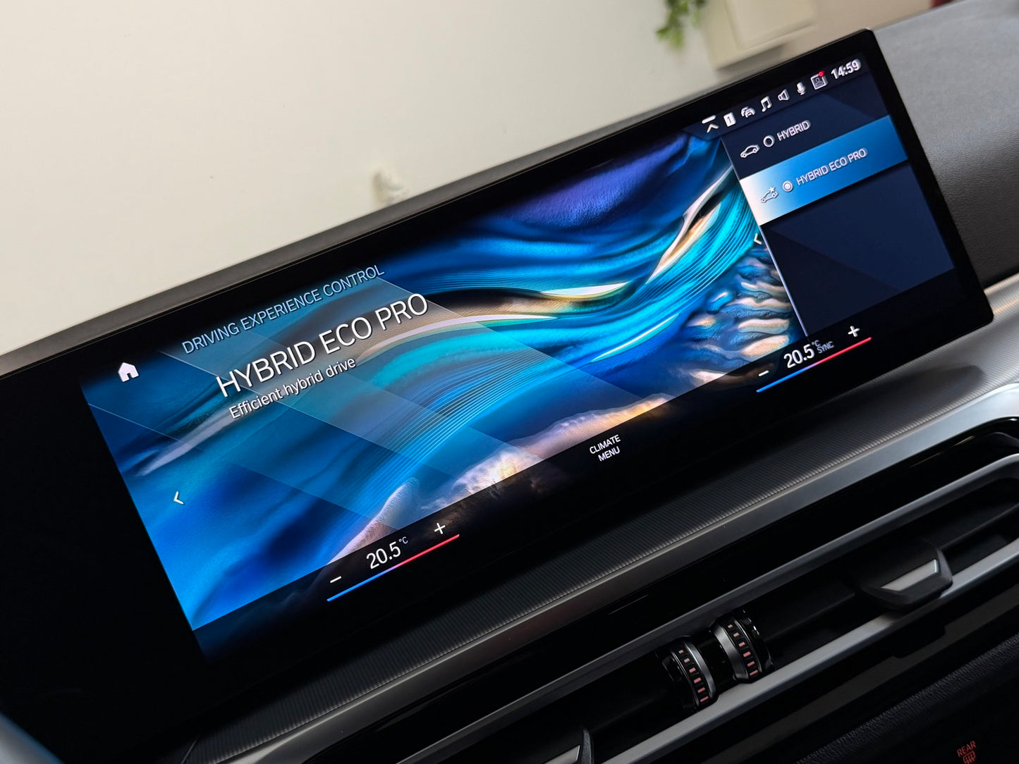 BMW 330E Touring x-Drive M-Sport Package Facelift