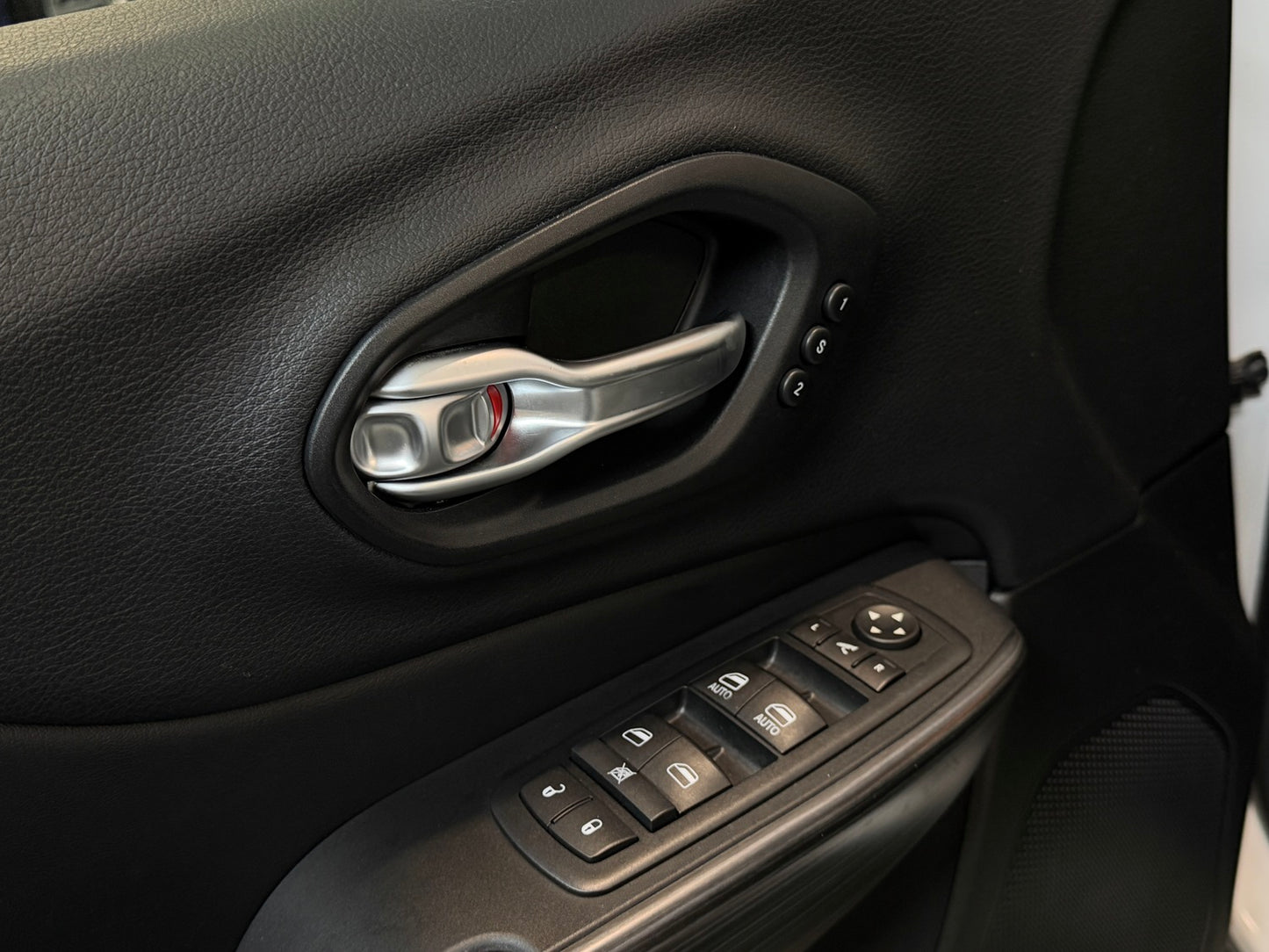 Jeep Cherokee 2.2 CRDI 4x4 Limited 2015