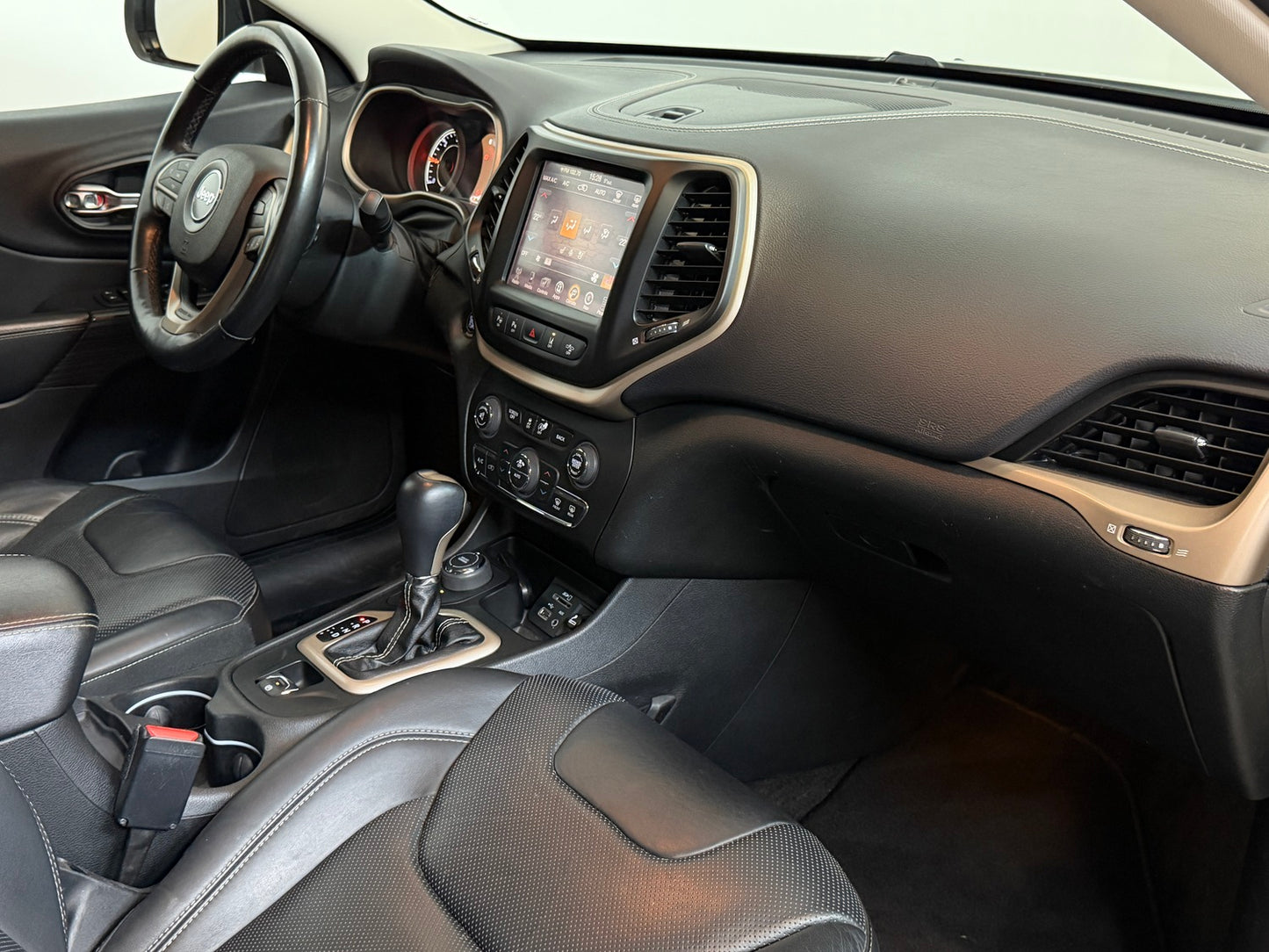 Jeep Cherokee 2.2 CRDI 4x4 Limited 2015