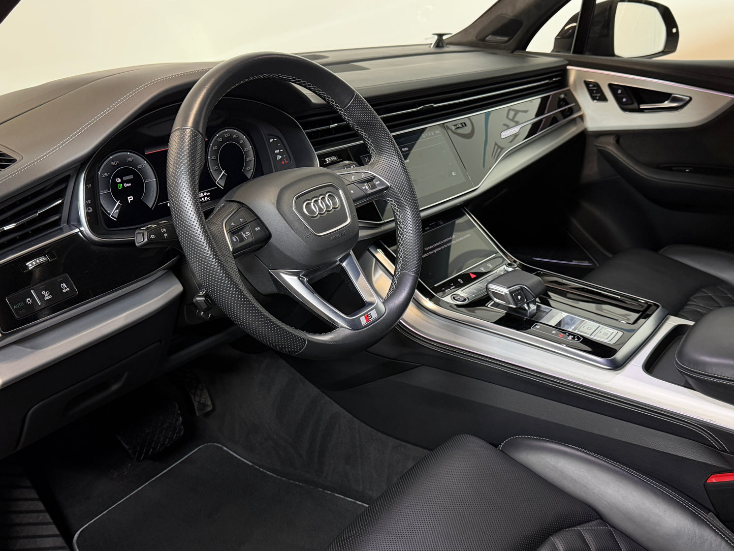 Audi Q7 60 TFSI S-Line Quattro Plug-in Hybrid