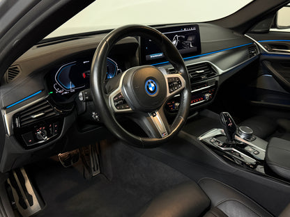 BMW 530E Touring M-Sport Package x-Drive Berninagrau Bernsteineffekt Metallic