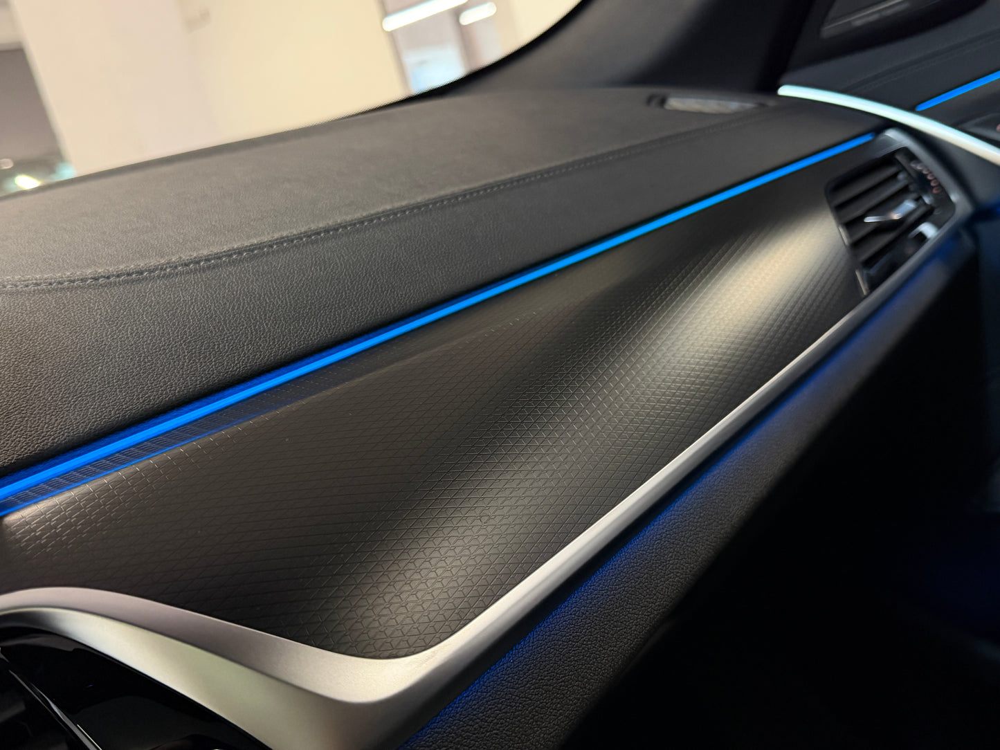 BMW 530E Touring M-Sport Package x-Drive Berninagrau Bernsteineffekt Metallic