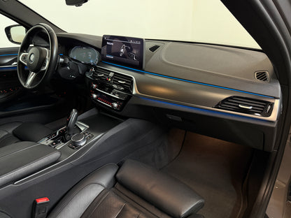 BMW 530E Touring M-Sport Package x-Drive Berninagrau Bernsteineffekt Metallic