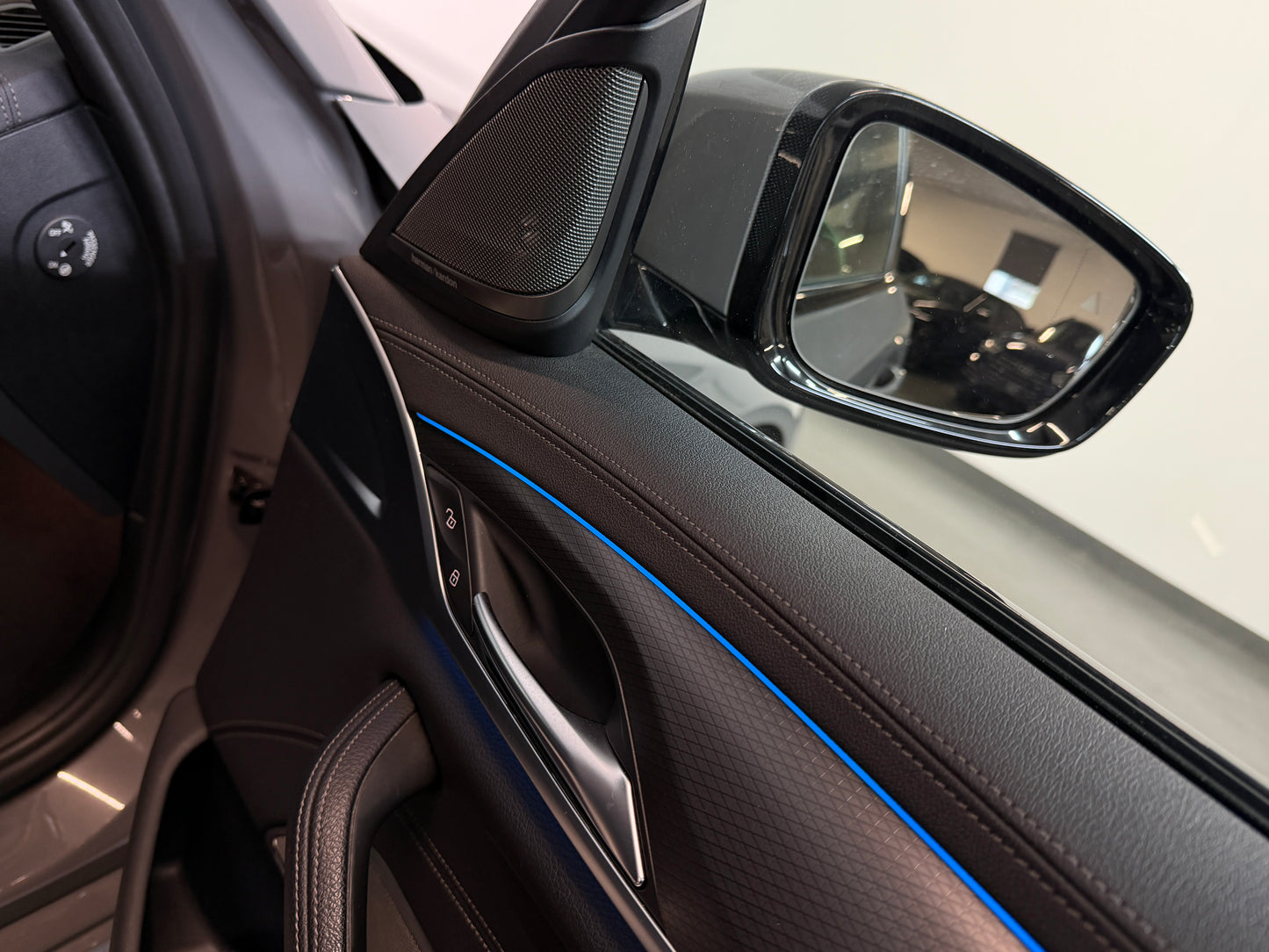 BMW 530E Touring M-Sport Package x-Drive Berninagrau Bernsteineffekt Metallic