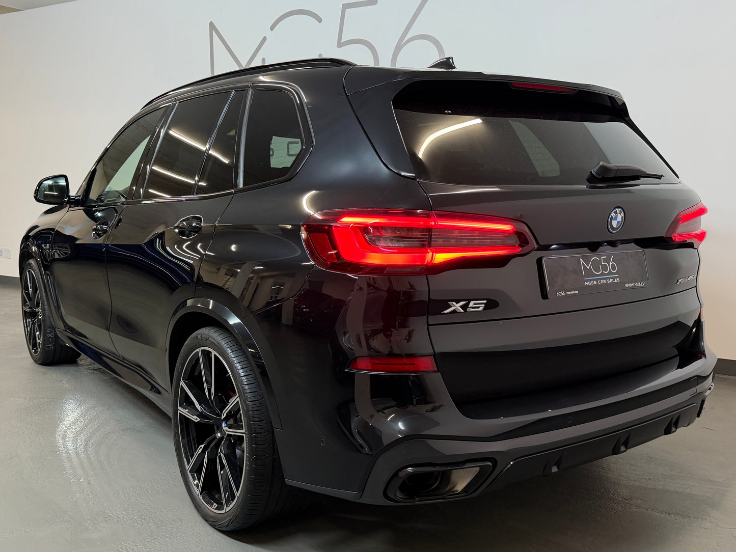 BMW X5 45e M-Sport Package Plug-in Hybrid Black Edition M Seats