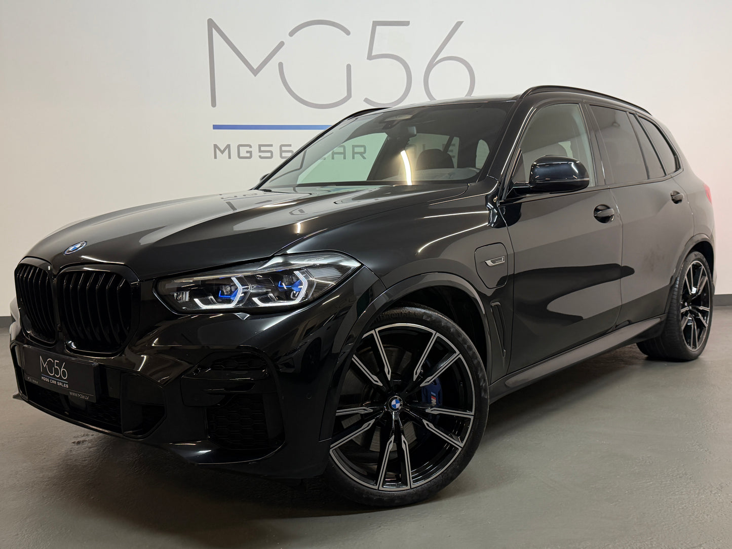 BMW X5 45e M-Sport Package Plug-in Hybrid Black