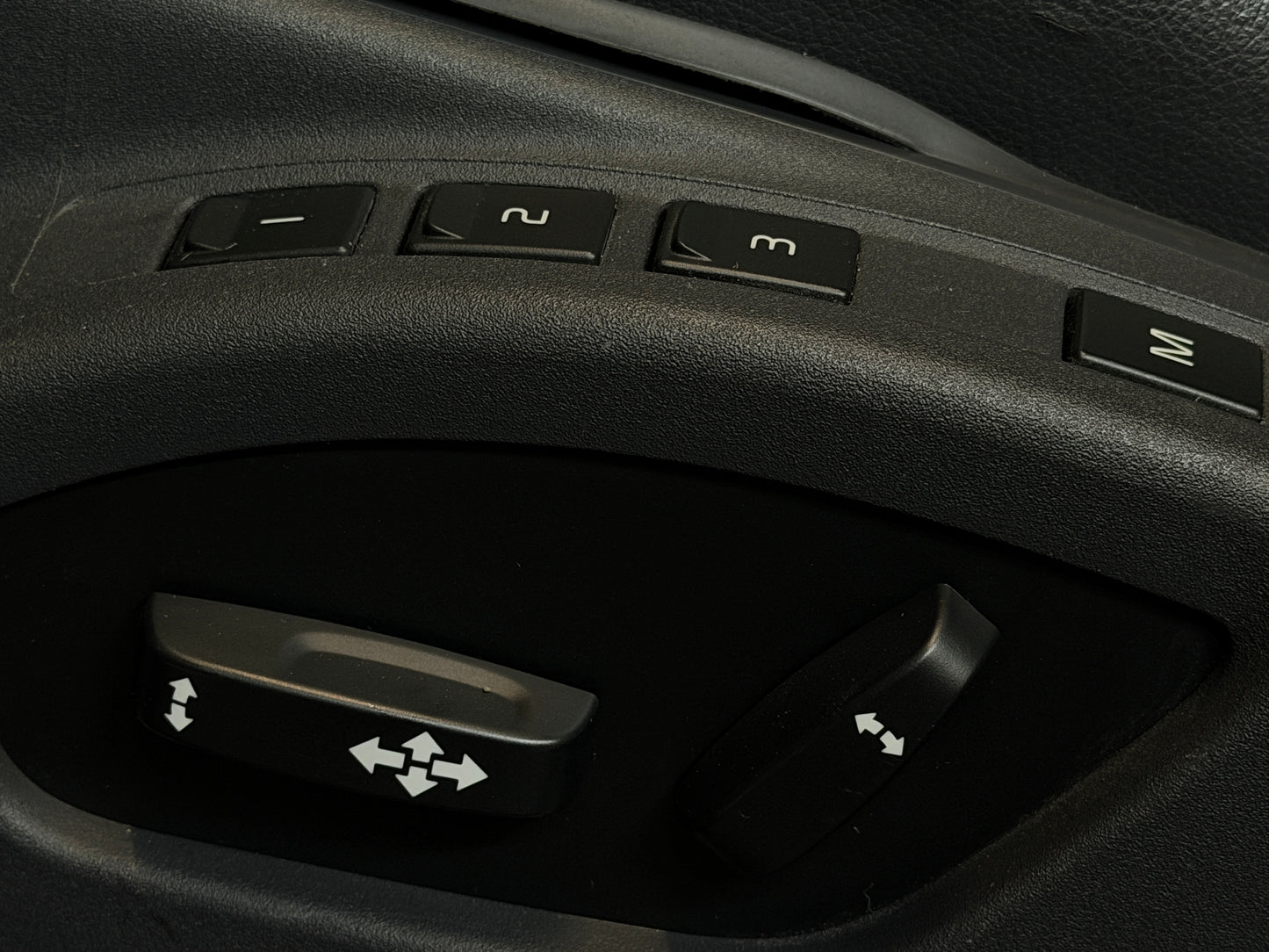 Volvo V60 2.4 D6 Plug-in Hybrid Summum