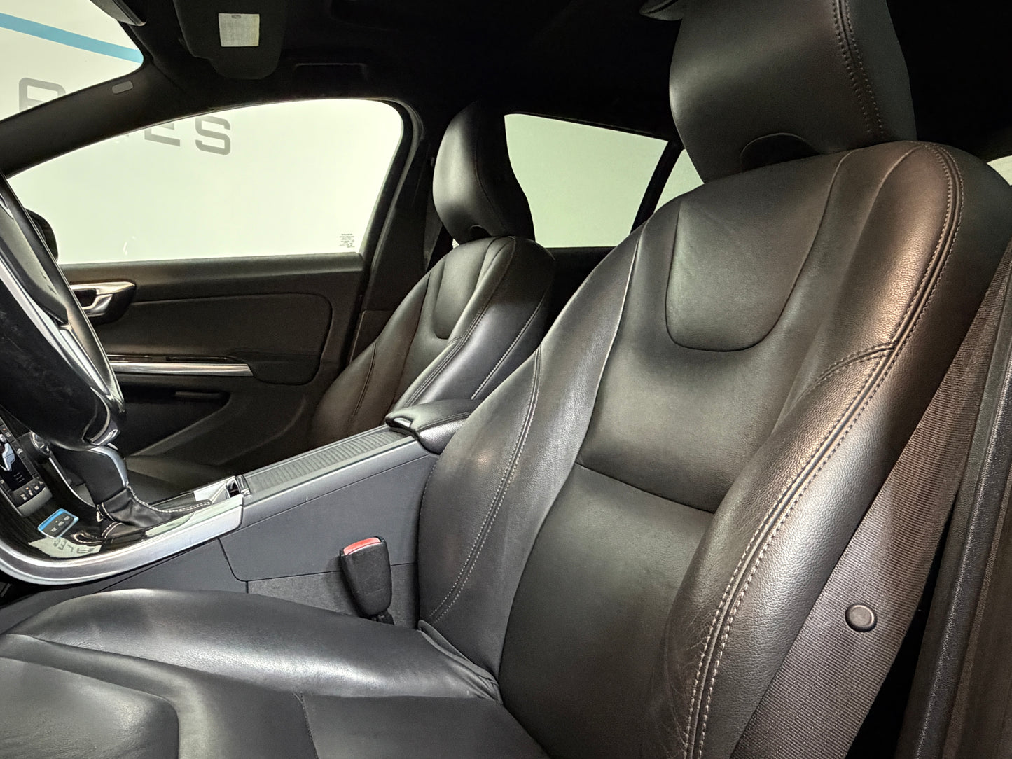 Volvo V60 2.4 D6 Plug-in Hybrid Summum